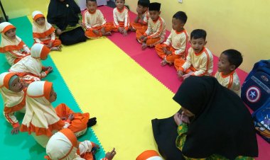 Keceriaan di Sekolah TK: Membangun Fondasi Bahagia untuk Anak