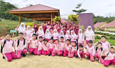 Keceriaan Outing Class SDN 17 Sijunjung di Cendekia Kids Zone
