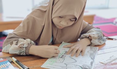 Seni Kaligrafi Islami: Kelas Spesial di Rumah Baca Cendekia Muslim