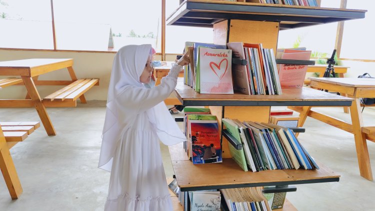 Menumbuhkan Cinta Membaca Sejak Dini di Rumah Baca Cendekia Muslim