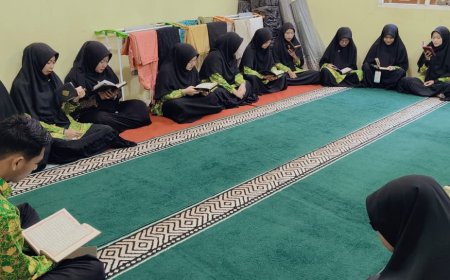 Mengawali Hari dengan Al-Qur’an: Staf Yayasan Pendidikan Cendekia Muslim Tetap Istiqamah Tadarus di Hari ke-15 Ramadan