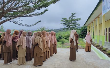 Simfoni Kedisiplinan dan Layanan Masa Depan: Dinamika Senin Produktif di Sekolah Akhlak Cendekia Muslim Sijunjung