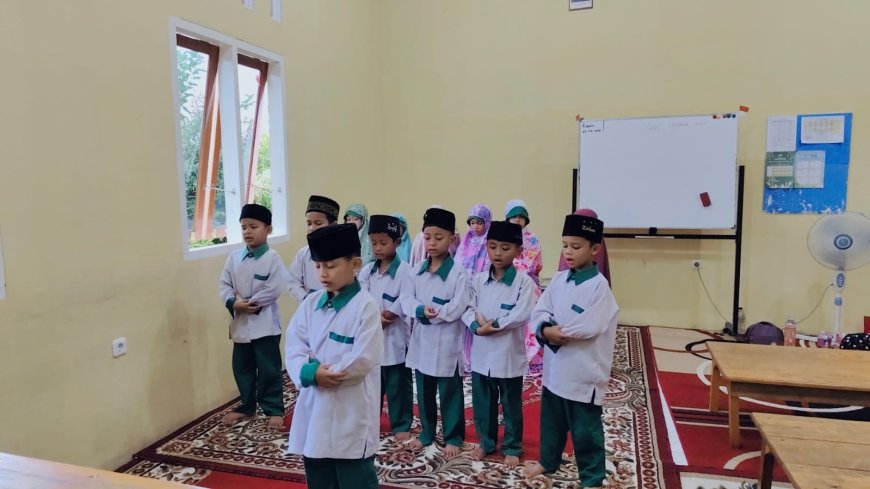 Jumat Berkah: Menumbuhkan Iman, Ilmu, dan Akhlak Santri di Sekolah Akhlak Cendekia Muslim
