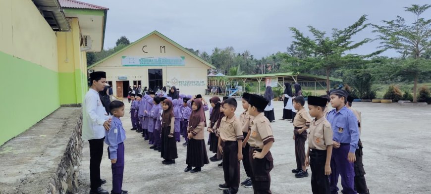 Rabu Penuh Karakter: Latihan Kepanduan Santri SD dan SMP Akhlak Cendekia Muslim