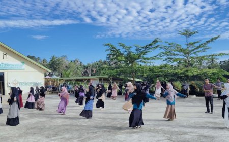 Semangat Menjaga Kebugaran: Staf dan Guru Yayasan Pendidikan Cendekia Muslim Antusias Mengikuti Senam Pagi di Bawah Hangatnya Mentari