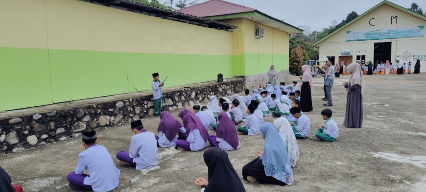 Muhadarah Jumat Pagi: Menumbuhkan Generasi Berani, Percaya Diri, dan Berakhlak Mulia di Sekolah Akhlak Cendekia Muslim