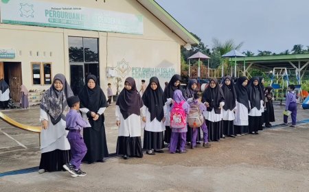 Rabu Penuh Makna: Menumbuhkan Semangat Belajar dan Karakter Islami di Yayasan Pendidikan Cendekia Muslim