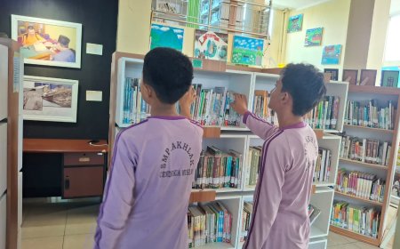 Menumbuhkan Budaya Literasi: Santri SMP Akhlak Cendekia Muslim Kunjungi Perpustakaan Daerah Sijunjung untuk Persiapan Lomba Resensi Buku