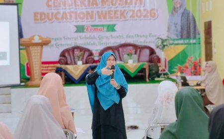 Lokakarya Internal Guru Hari Kedua: Ustadzah Novita Jurniati Perkuat Implementasi Kurikulum Iqtida ar-Rasul Terintegrasi Gwinfil di Yayasan Pendidikan Cendekia Muslim
