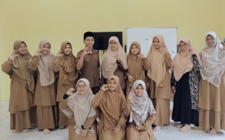 Pengawas Perkuat Implementasi Kurikulum Satuan Pendidikan: Guru Sekolah Akhlak Cendekia Muslim Dibekali Strategi Mewujudkan Pembelajaran Berkualitas