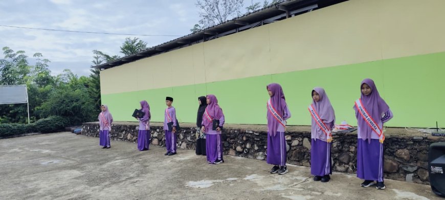Sekolah Akhlak Cendekia Muslim Peringati Hari Anak Nasional ke-42 dengan Upacara Bersama, Tanamkan Semangat Cinta Anak dan Membangun Masa Depan Bangsa