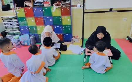 Gema Wahyu di Perbukitan Sijunjung: Tradisi Murojaah Pasca-Istirahat Perkuat Karakter Santri Akhlak Cendekia Muslim