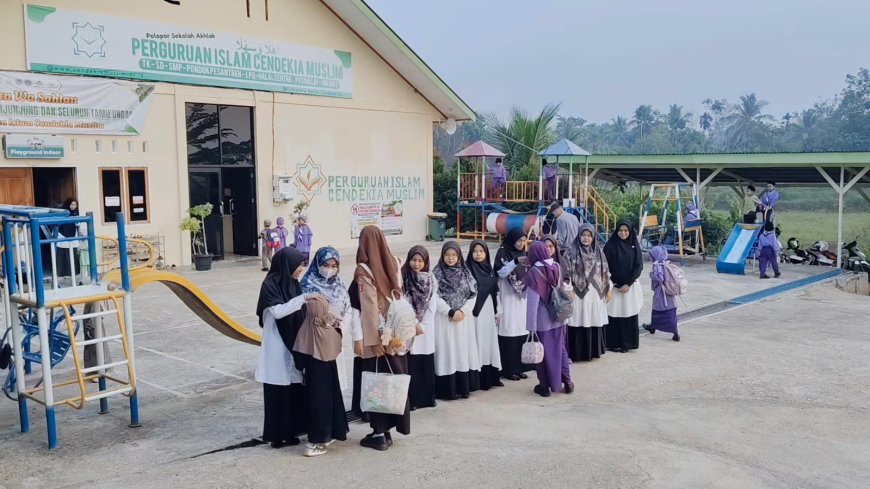 Rabu Produktif di Sekolah Akhlak Cendekia Muslim, Santri Belajar dengan Semangat dan Terus Mengembangkan