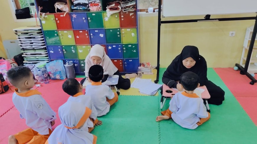Gema Wahyu di Perbukitan Sijunjung: Tradisi Murojaah Pasca-Istirahat Perkuat Karakter Santri Akhlak Cendekia Muslim